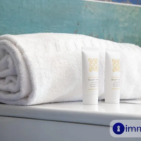 Air-conditioned 5 Minutes From The And Shops * Cros-de-Cagnes