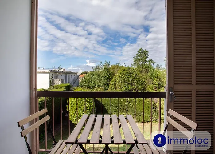 Air-conditioned 5 Minutes From The And Shops * Cros-de-Cagnes