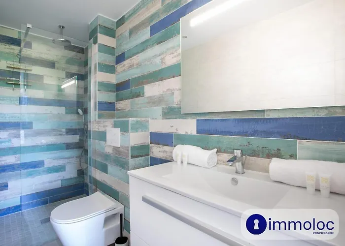 Air-conditioned 5 Minutes From The And Shops Cros-de-Cagnes