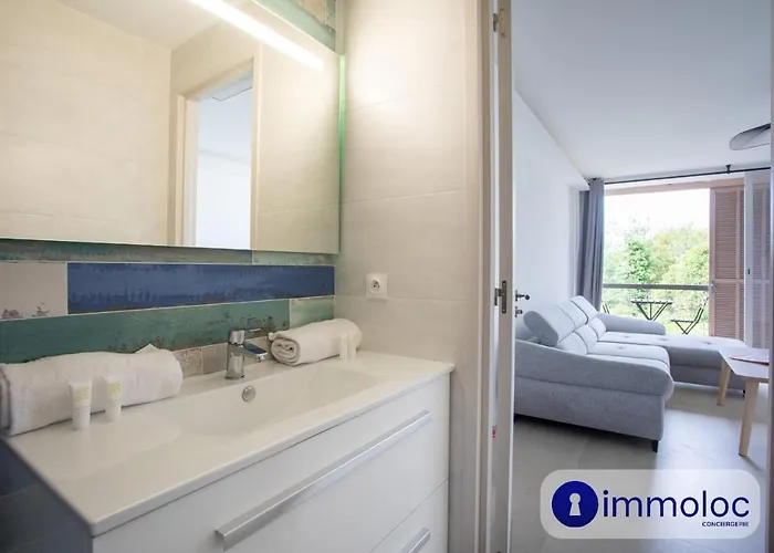 Air-conditioned 5 Minutes From The And Shops * Cros-de-Cagnes
